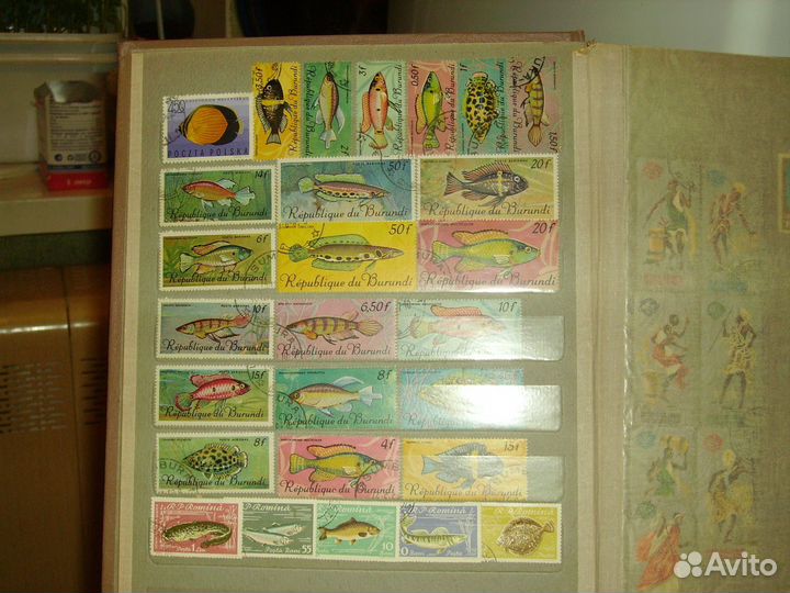 Марки почтовые - водный мир