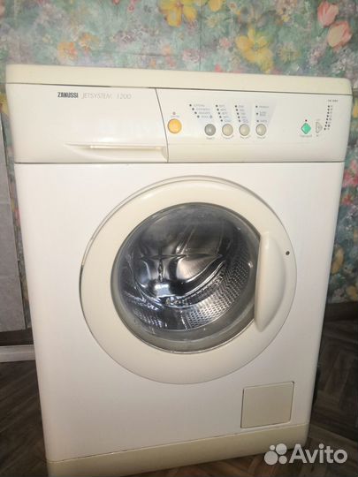 Стиральная машина zanussi бу