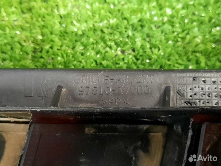 Решетка вентиляционная левая Hyundai Ix35 2.0 G4KD