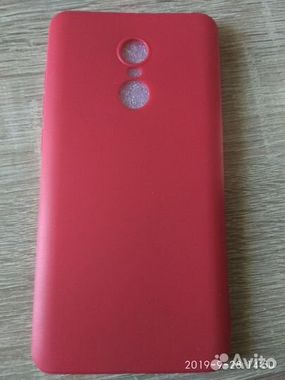 Чехлы для смартфонов