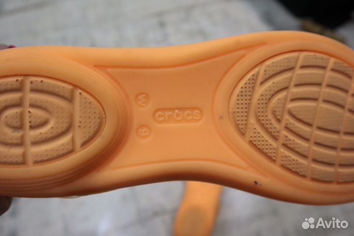 Босоножки crocs w9