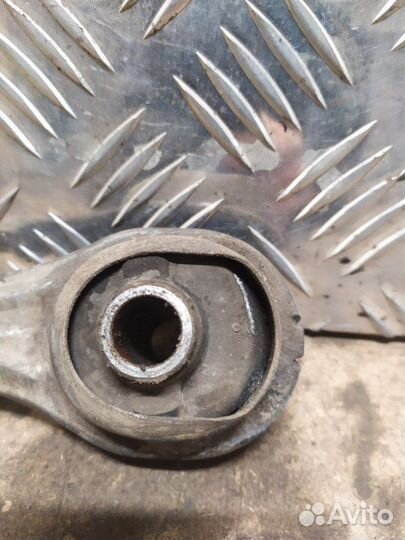 Опора двигателя Renault Logan 2 L8 K7M 2016