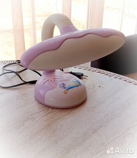 Лампа настольная