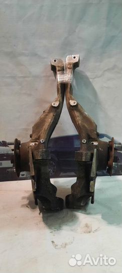 Кулак поворотный передний Land Rover Range Rover