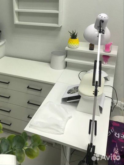 Маникюрный стол складной