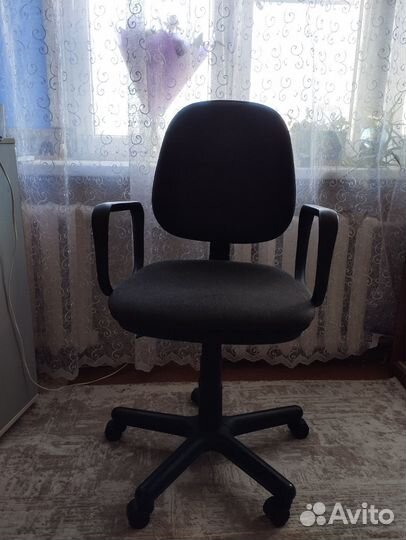 Компьютерное кресло