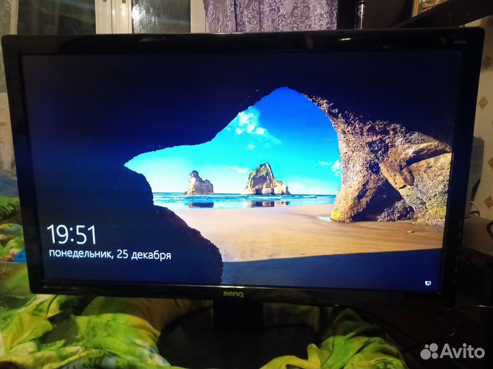 Монитор 24 дюйма