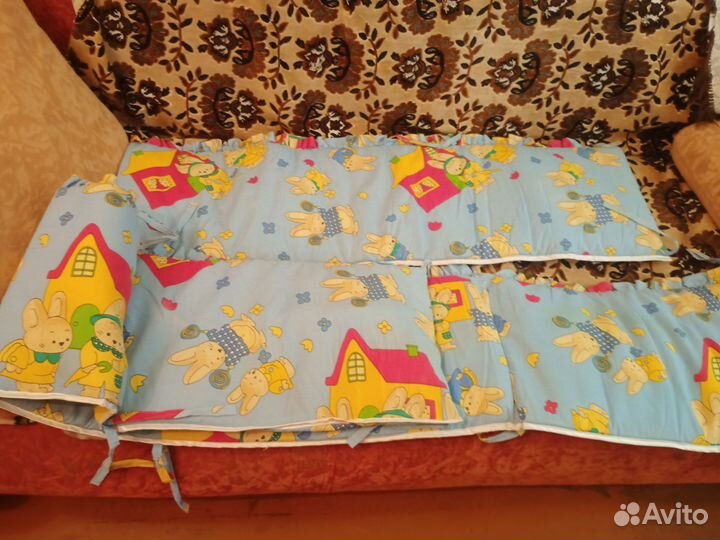 Бортики в детскую кроватку