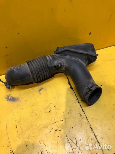 Патрубок воздушного фильтра Hyundai Sonata NF 5 20