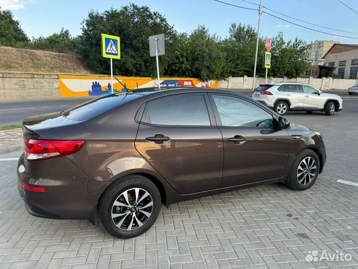 Kia Rio 1.6 AT, 2015, 76 346 км