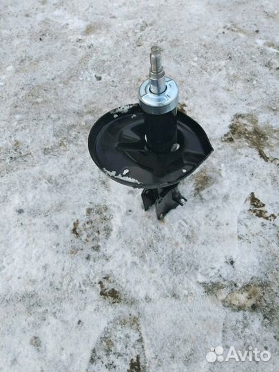 Передняя стойка деу леганза