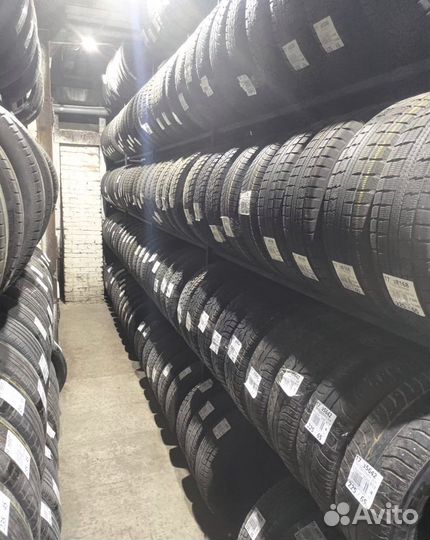 Bridgestone Blizzak DM-V2 235/45 R17