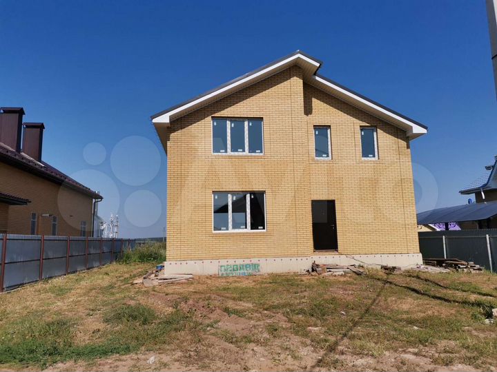 Дом 175 м² на участке 9 сот.