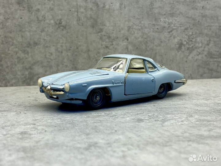 Коллекционная модель Alfa Romeo Giulia SS 1:43