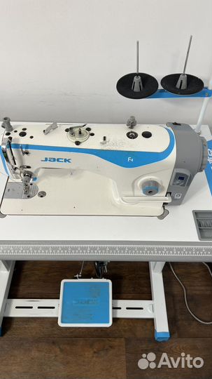 Промышленная швейная машина jack f4 со столом
