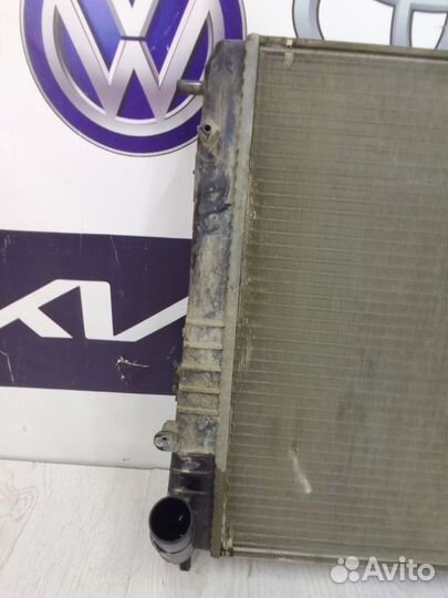 Радиатор охлаждения двигателя основной Renault dus