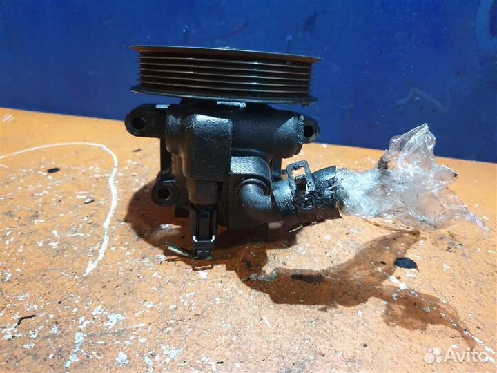 Насос Гур Ford Focus 1 1,8 2,0 Zetec 1373802