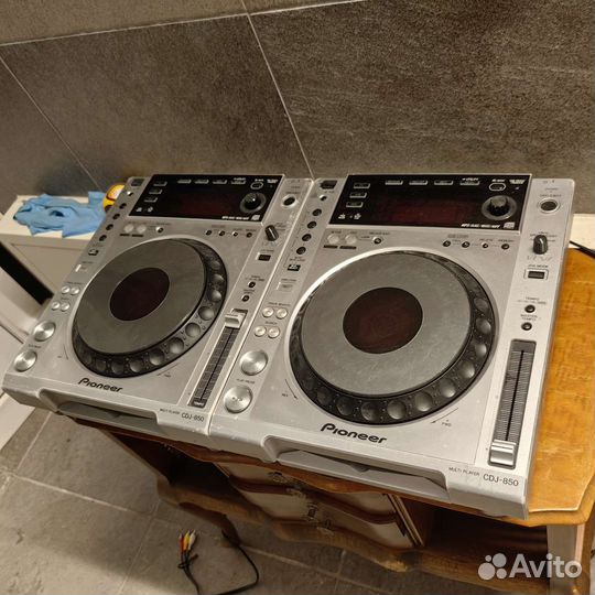 Проигрыватель/контроллер для DJ -Pioneer CDJ-850