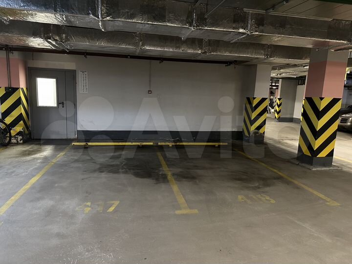 Машиноместо, 14 м²