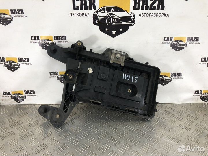 Крепление аккумулятора