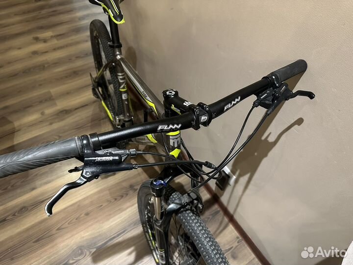 Велосипед Mongoose Tyax Sport 27.5(L)