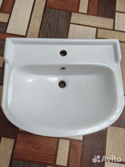 Раковина в ванную бу