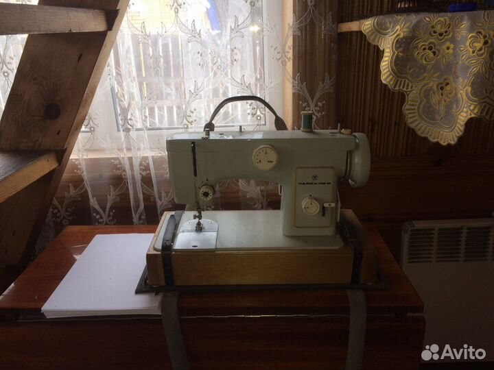 Швейная машинка Чайка 132м