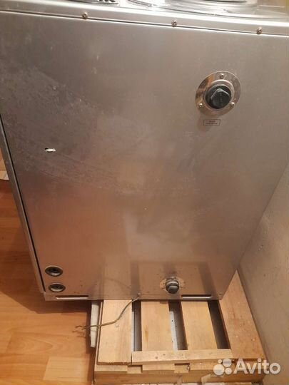 Газовый котел двухконтурный напольный