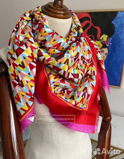 Платок Валентино