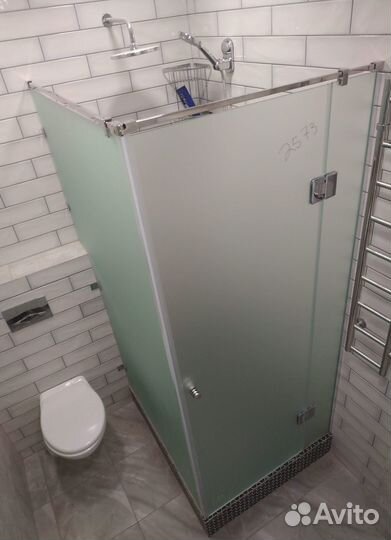 Душевая кабина из стекла