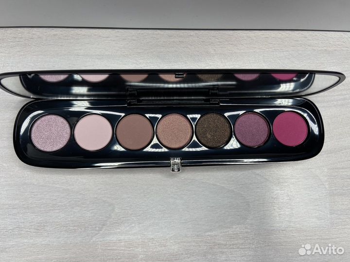 Marc Jacobs Beauty EYE-conic Палетка теней