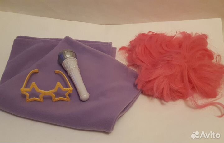 Moxie набор парик плед микрофон очки