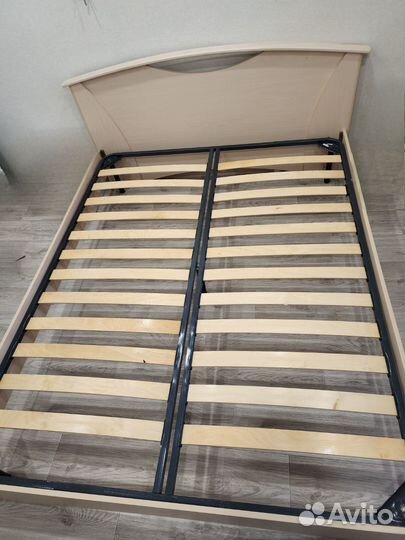 Кровать двухспальная 160 200