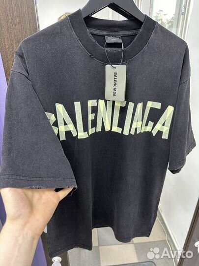 Футболка Balenciaga оверсайз (унисекс)