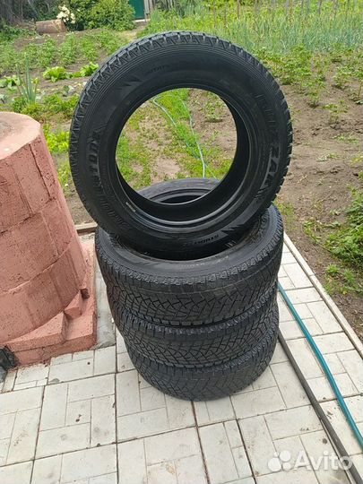 Bridgestone Blizzak DM-Z3 225/65 R17 101Q