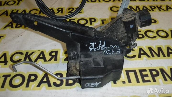 Замок двери передней правой Toyota Corolla (E120)