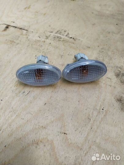 Повторитель поворота Subaru forester sg5