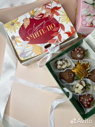 Клубника/бананы/финики в шоколаде