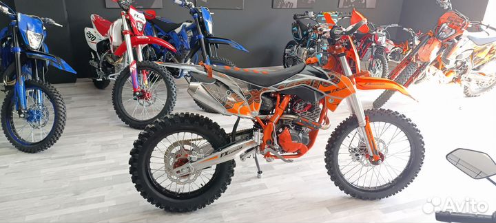 Мотоцикл эндуро Fxmoto CB300F