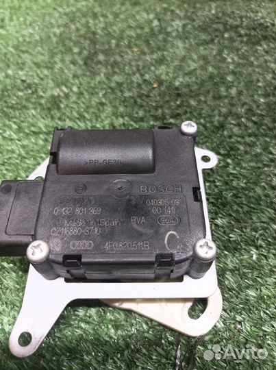 Моторчик заслонки печки Audi Audi A8 4E 2002-20