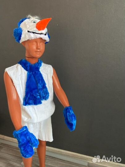 Костюм Снеговик есть Много