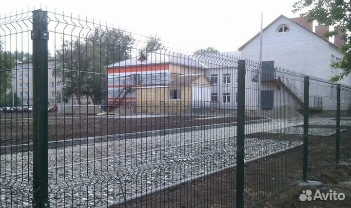 Забор из 3D сетки качественно качественно