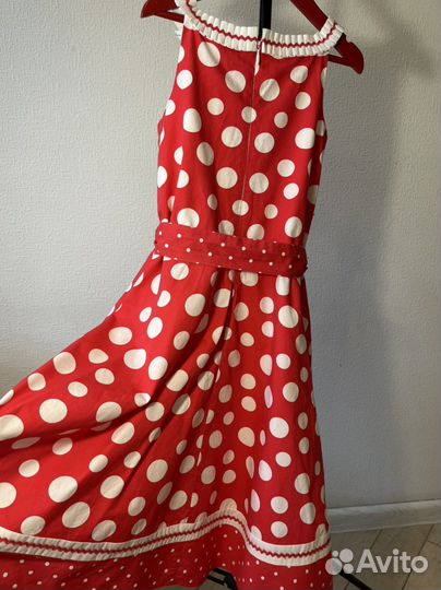 Яркое летнее платье