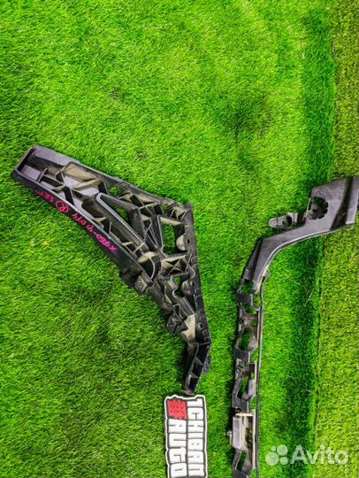 Крепление бампера заднее Jaguar Xe X760 204DTD