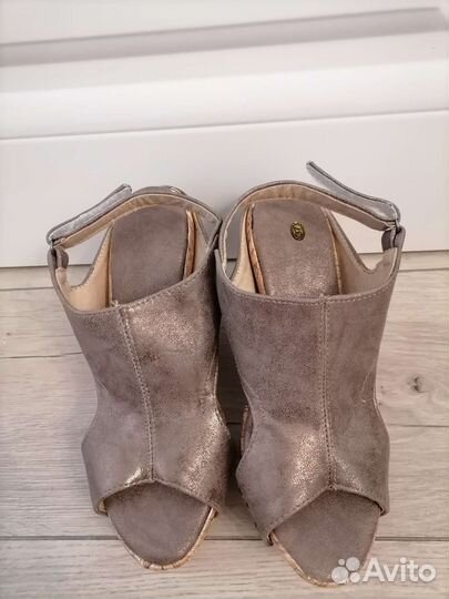 Босоножки женские 37 размер