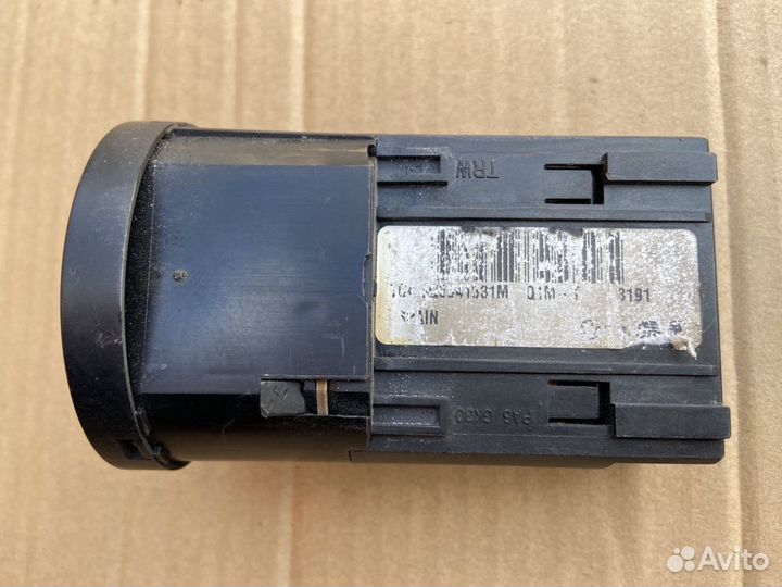 Переключатель света фар Volkswagen Polo Sedan