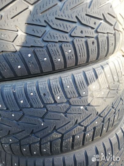Nokian Tyres Hakkapeliitta 7 215/55 R16