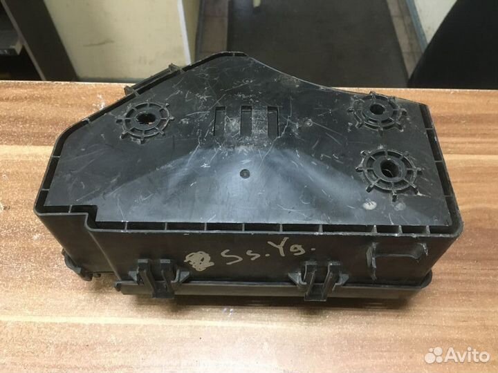 Блок предохранителей мотора Ssang Yong Actyon