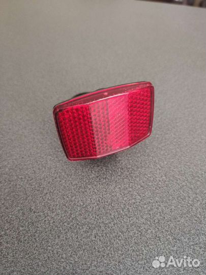 Задний светоотражатель красный для велосипеда