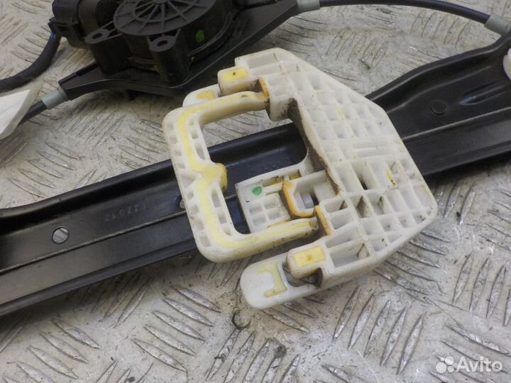 Стеклоподъемник электрический задний левый Mini